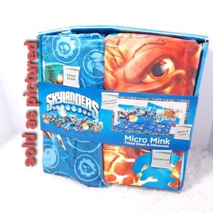 Skylanders Micro Mink 2 Piece Warm Sheet Set- Twin